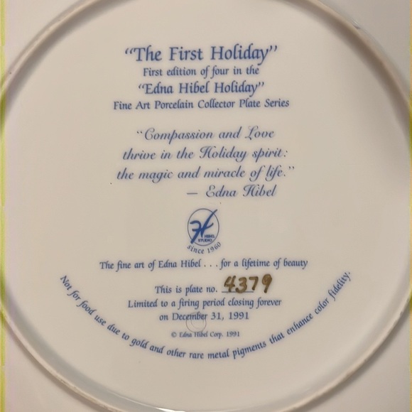 EDNA HIBEL HOLIDAY Fine Art Porcelain Collector Plate Series. - Picture 8 of 8